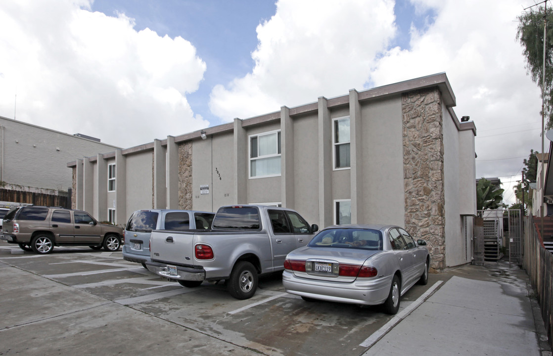 Hawthorne Apartments in San Diego, CA - Building Photo