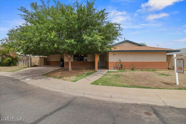 property at 6707 N 42nd Ave