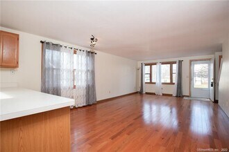 2 Allspice Ln in Glastonbury, CT - Building Photo - Building Photo