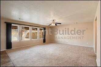 6231 Bisbee Pl NW in Albuquerque, NM - Building Photo - Building Photo