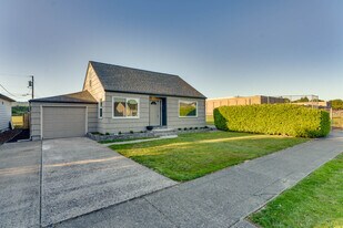 2908 Hemlock St in Longview, WA - Building Photo