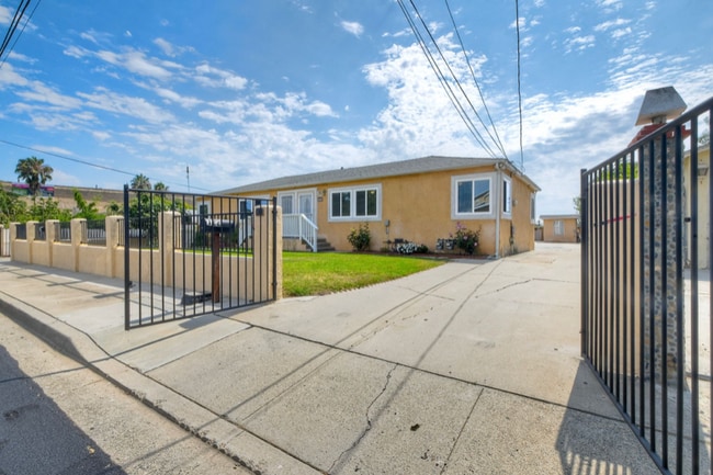 property at 122 Johnston Ln