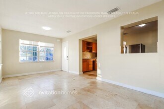 4850 San Pablo Pl in Tampa, FL - Foto de edificio - Building Photo