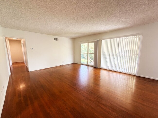 2530 Clarke in Fullerton, CA - Building Photo - Building Photo