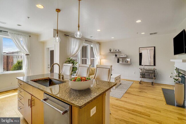 property at 2110 Potomac Ave