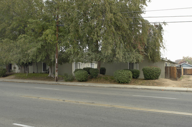 2310 N Fruit Ave in Fresno, CA - Building Photo - Building Photo