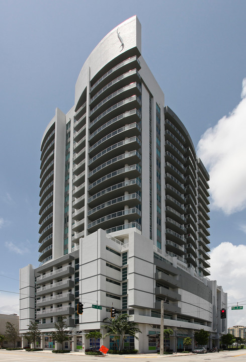 Strada 315 in Fort Lauderdale, FL - Building Photo