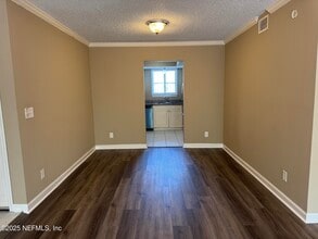 6526 La Mirada Dr E in Jacksonville, FL - Building Photo - Building Photo