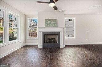 1248 Winterhaven Dr in Cumming, GA - Foto de edificio - Building Photo