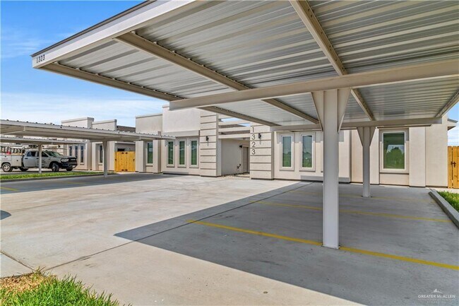 11 Beverly Ave in Weslaco, TX - Building Photo - Building Photo