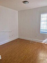 1000 Meridian Ave, Unit 4 in Miami Beach, FL - Building Photo - Building Photo