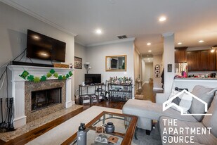 1136 W Diversey Pkwy, Unit 3 in Chicago, IL - Building Photo