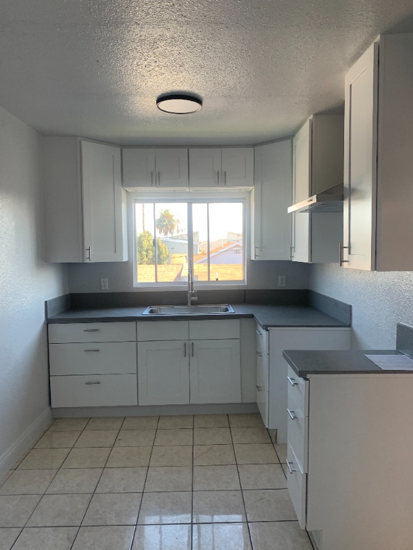 property at 641 W 92nd St