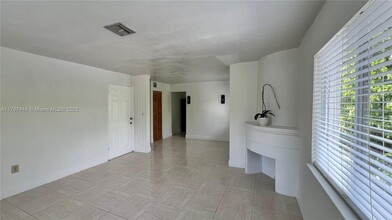342 SW 29th Rd in Miami, FL - Building Photo - Building Photo