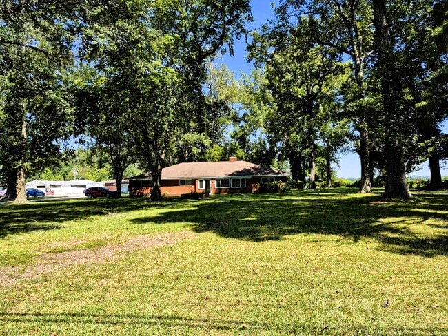 property at 3416 N Landing Rd