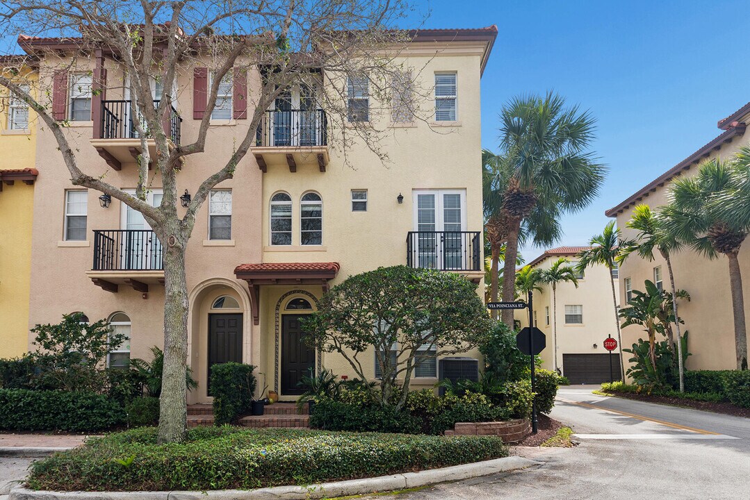41 Via Floresta Dr in Boca Raton, FL - Building Photo