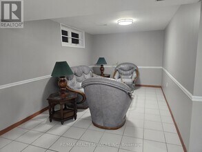 89 Lawnside Dr in Toronto, ON - Building Photo - Building Photo