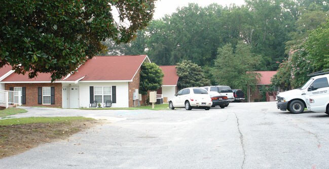 Garden Apartments in Lexington, SC - Building Photo - Building Photo