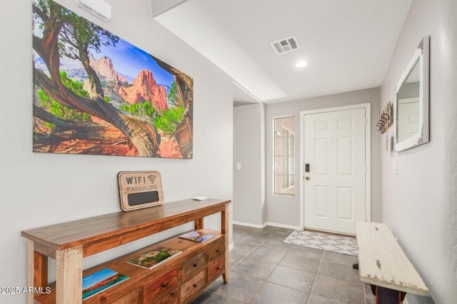 2560 W Canyon Way in San Tan Valley, AZ - Building Photo - Building Photo