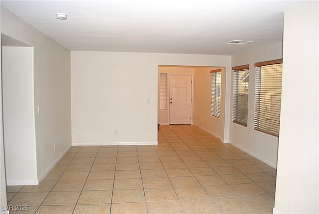 9037 W Victor Creek Ave in Las Vegas, NV - Building Photo - Building Photo