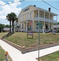 1116 Main St, Unit AptD(FURNISHED) in Natchez, MS - Building Photo