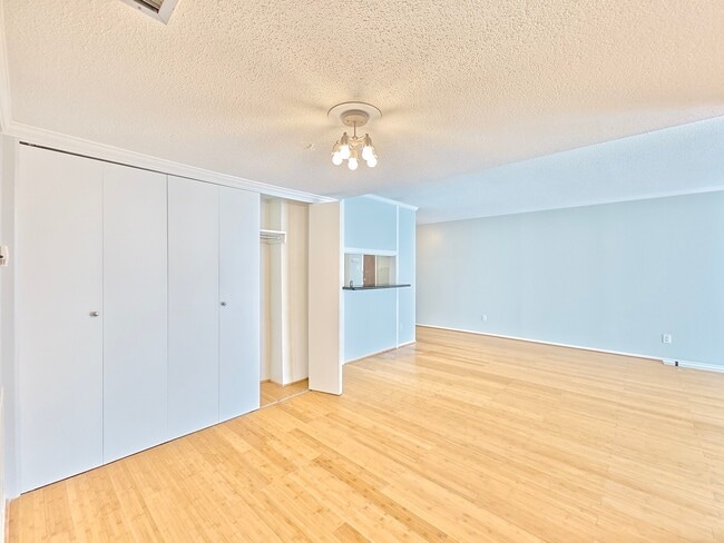 property at 3614 Montrose Blvd