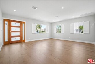 4456 Calhoun Ave in Los Angeles, CA - Building Photo - Building Photo