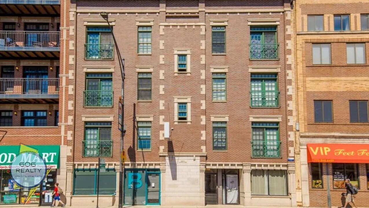 3349 N Clark St, Unit 1 in Chicago, IL - Building Photo