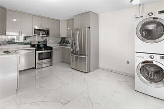 1510 Hayes St in Hollywood, FL - Building Photo - Building Photo