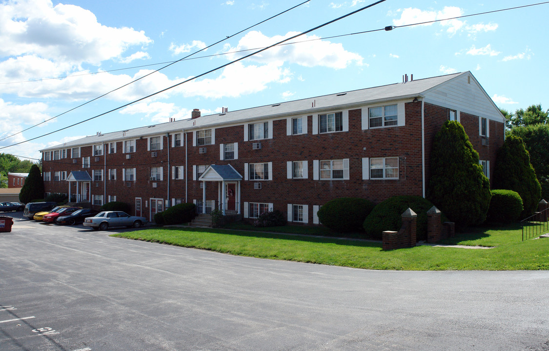 Riverstone Apartments in Norristown, PA - Building Photo