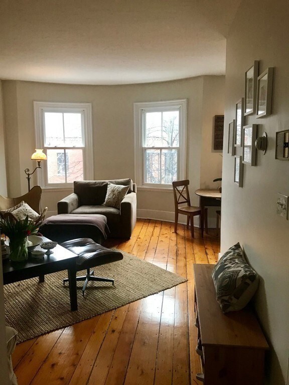 property at 27 Hanson St