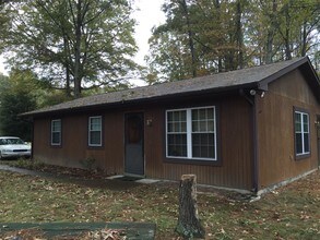 37 Bayou Dr in Colonial Beach, VA - Building Photo - Building Photo