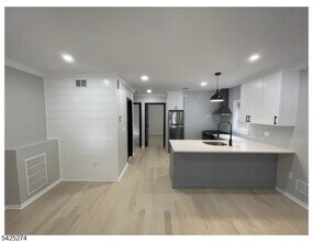 40 Grant St in Morristown, NJ - Building Photo - Building Photo