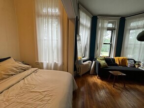 376 Riverway, Unit 12 in Boston, MA - Building Photo - Building Photo