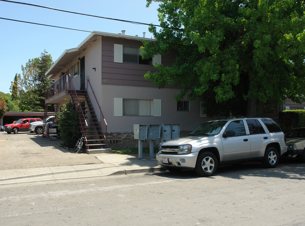 1381 Via Dondera in Santa Clara, CA - Building Photo