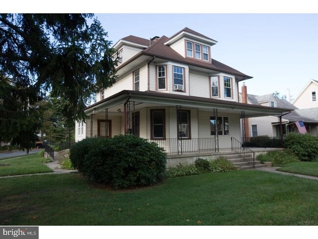 property at 745 Highland Ave