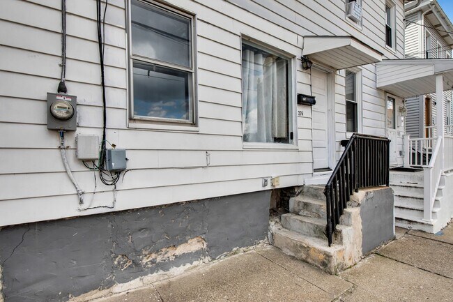 276 W St Joseph St in Easton, PA - Building Photo - Building Photo