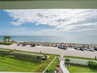 4049 Ocean Dr in Vero Beach, FL - Building Photo - Building Photo