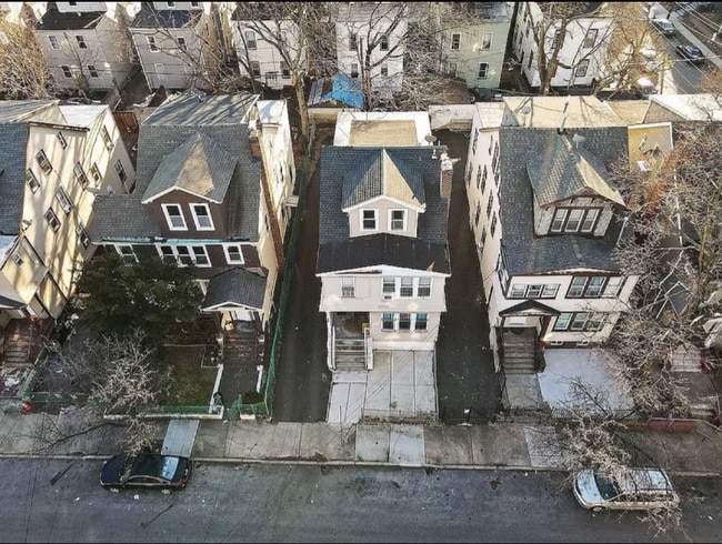 196 Shephard Ave in Newark, NJ - Building Photo - Building Photo