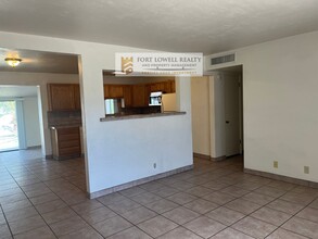 856 S Jefferson Ave in Tucson, AZ - Foto de edificio - Building Photo