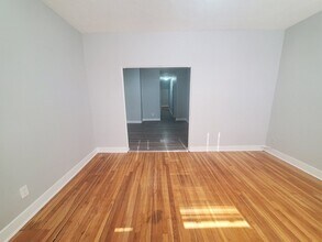 4 Abbotsford St, Unit 7 in Boston, MA - Foto de edificio - Building Photo