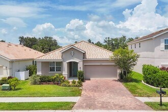2034 Mesic Hammock Way in Venice, FL - Building Photo - Building Photo