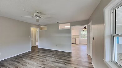 120 S Hull Ave in DeLand, FL - Building Photo - Building Photo