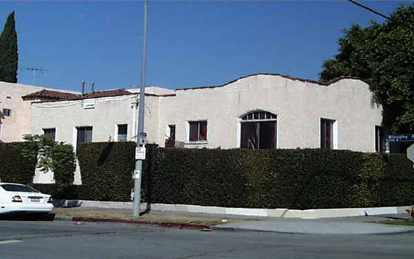 901 N El Centro Ave in Los Angeles, CA - Building Photo - Building Photo