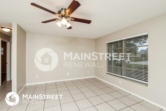 271 Maywood Ave NW in Palm Bay, FL - Foto de edificio - Building Photo