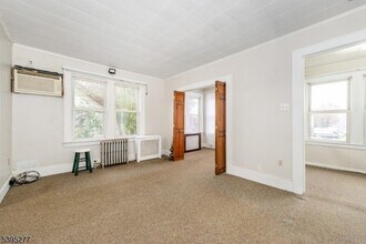 16 Willet St in Bloomfield, NJ - Building Photo - Building Photo