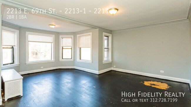 2213 E 69th St in Chicago, IL - Building Photo - Building Photo
