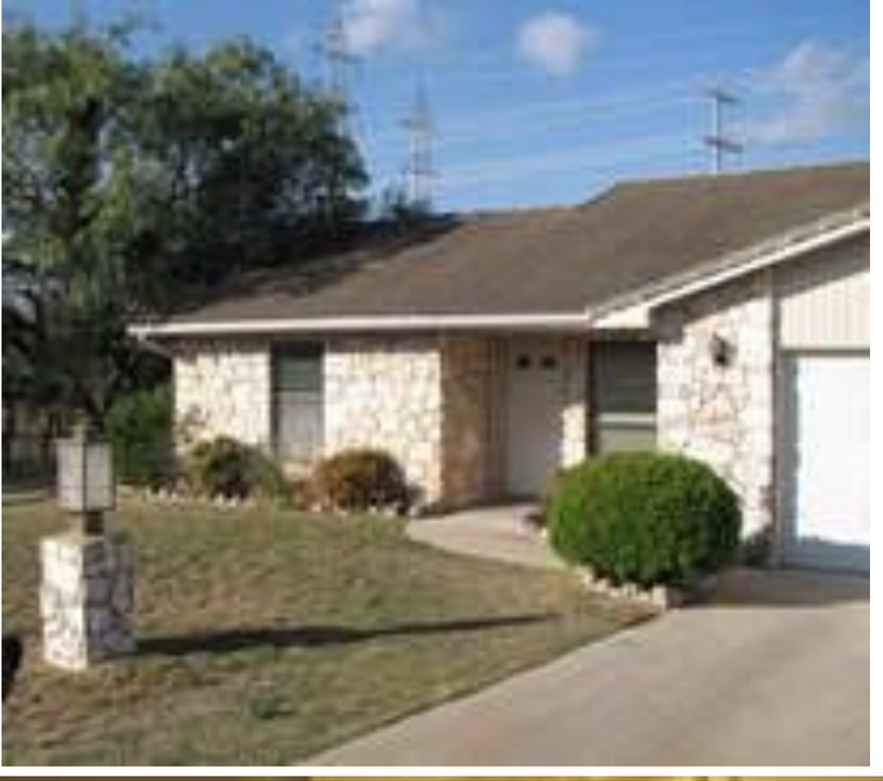 500 Hi Cir W, Unit 500 Hi Circle A in Horseshoe Bay, TX - Building Photo