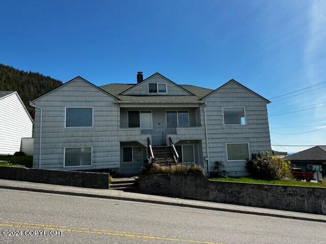 402 Madison St in Ketchikan, AK - Building Photo