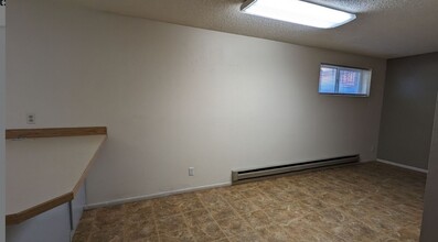 309 S 300 W in Cedar City, UT - Foto de edificio - Building Photo